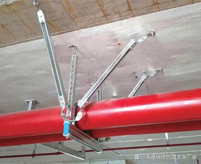 2500x800的風(fēng)管幾米一個抗震支架?(管道抗震支架多少米一組)