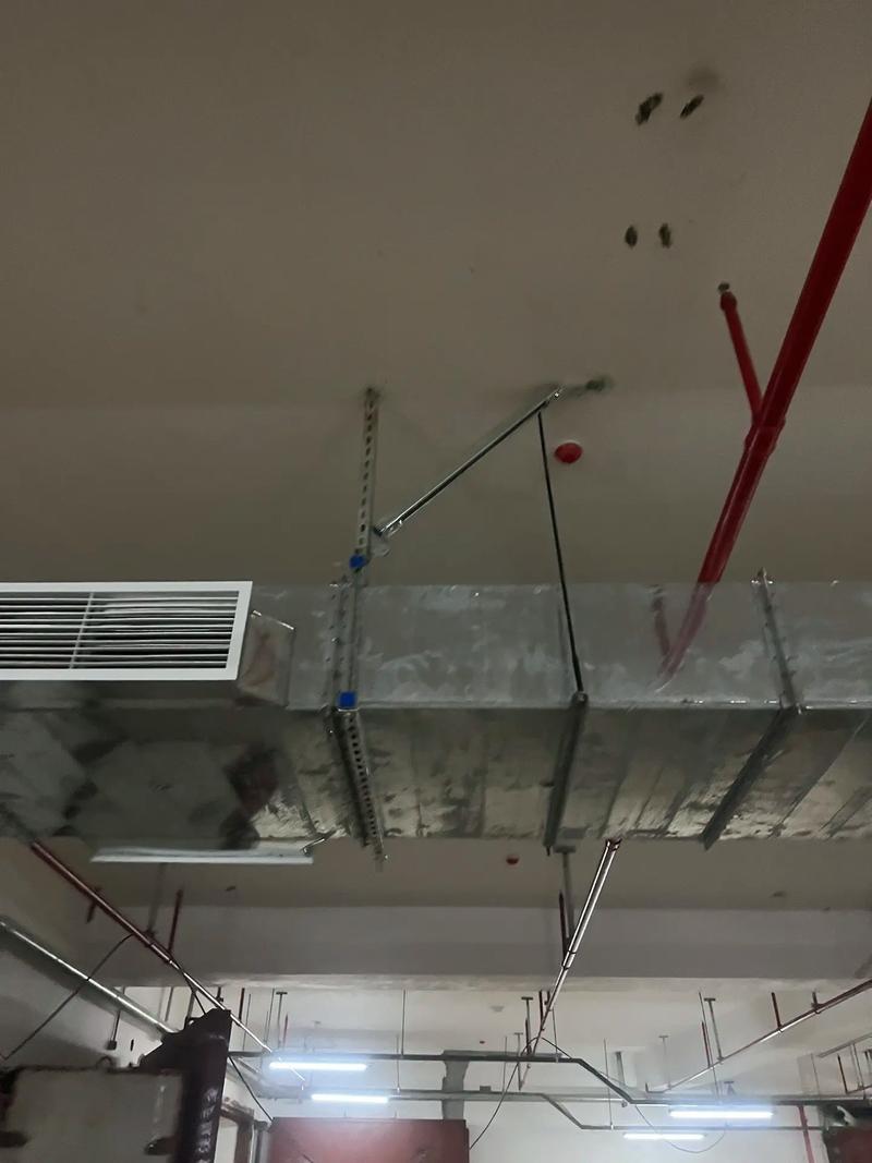 #抗震支架安裝 #消防工程 抗震支架小區(qū)地下室項(xiàng)目完工
